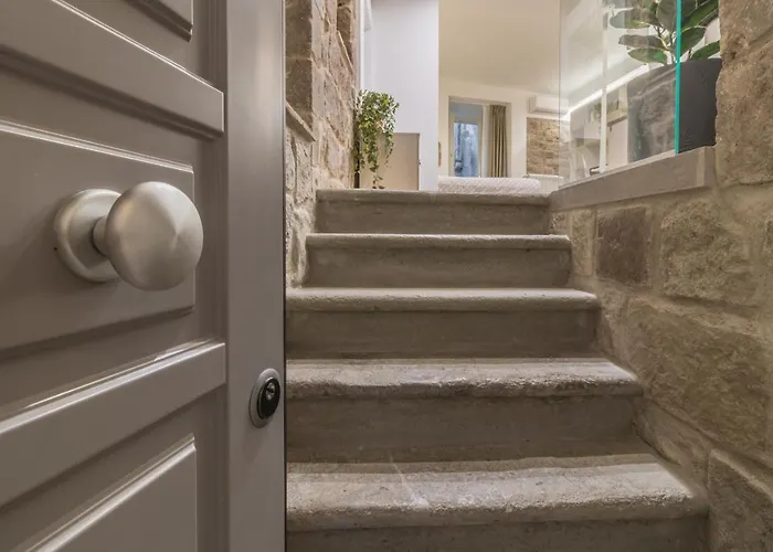 Tuscus Apartments