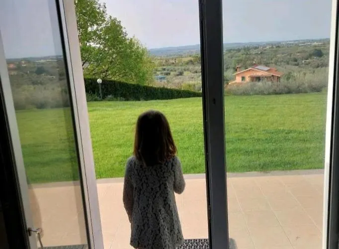 la staccionata bianca